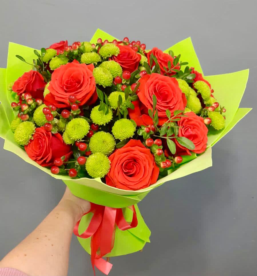 Букет цветов из: Хризантемы и Розы в Верхозиме