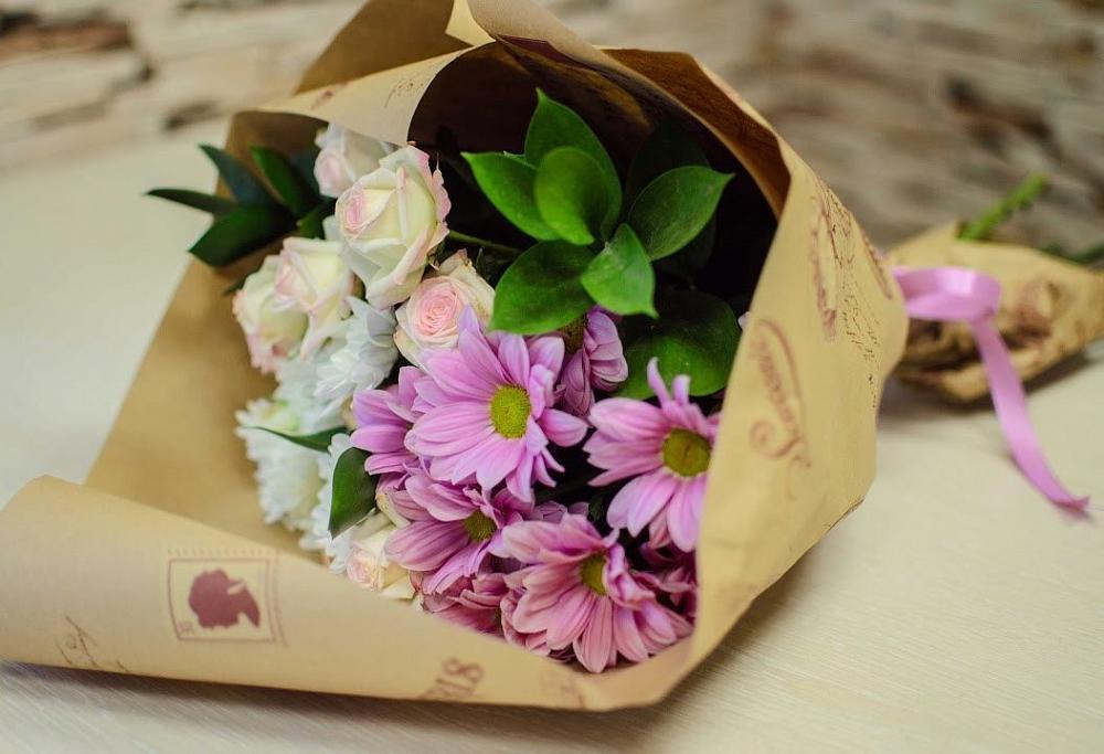 Букет цветов из: Розы и Хризантемы в Верхозиме