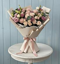 Букет цветов из:  Розы и Лизиантусы в Верхозиме