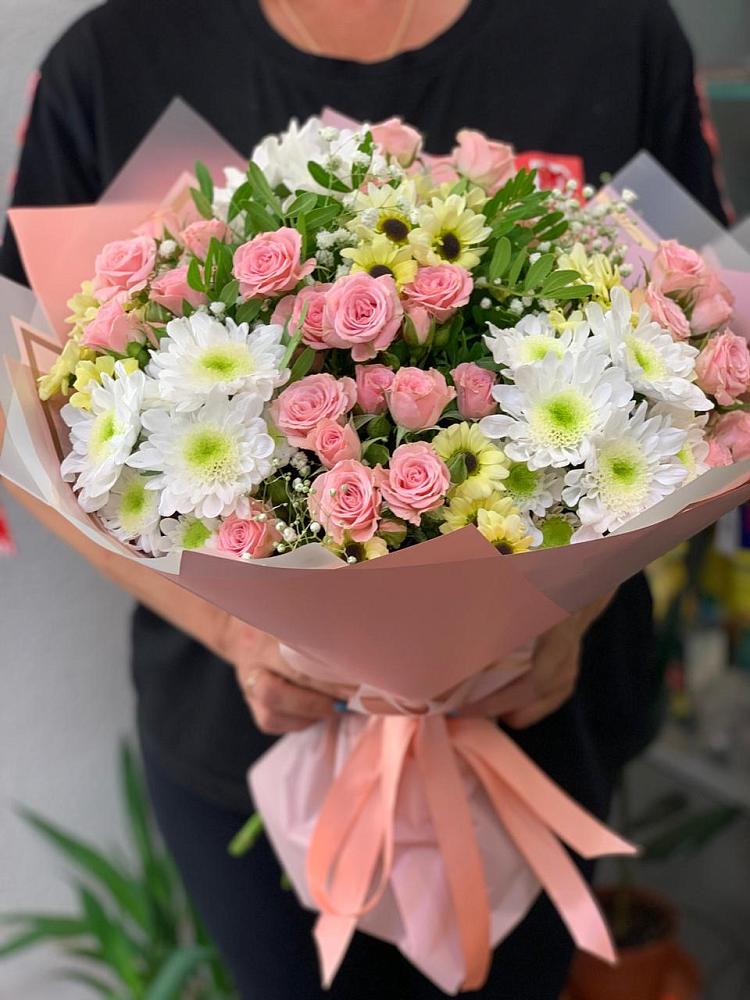 Букет цветов из: Розы и Хризантемы в Верхозиме