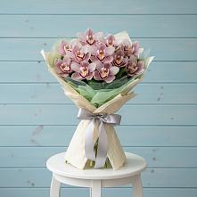 Букет цветов из:  Орхидеи и Розы в Верхозиме