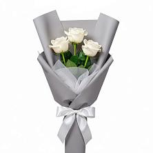 Букет 3 белые розы в Верхозиме