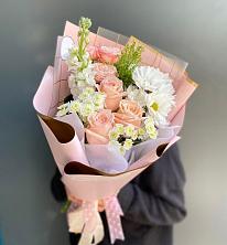 Букет цветов из:  Хризантемы и Розы в Верхозиме