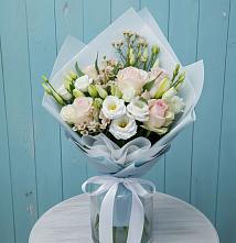 Букет цветов из:  Розы и Лизиантусы в Верхозиме