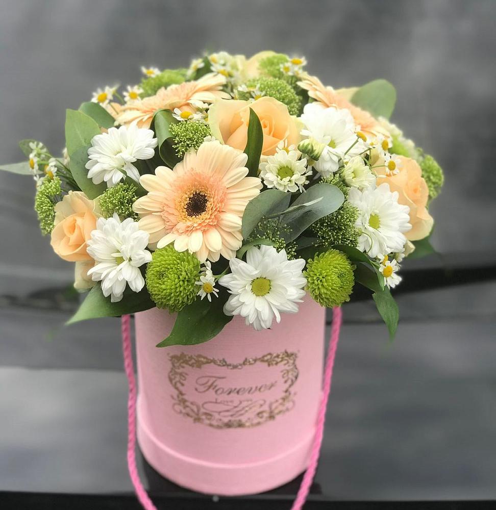 Цветочная композиция из Розы, Герберы и Хризантемы в шляпной коробке в Верхозиме