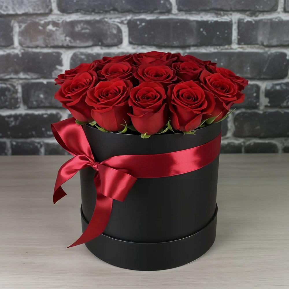 Цветочная композиция из Розы в шляпной коробке в Верхозиме