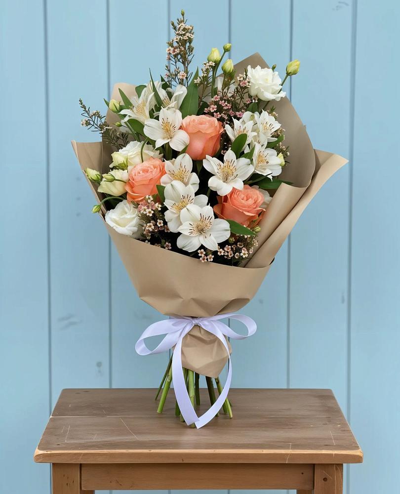 Букет цветов из: Альстромерии, Лизиантусы, Розы и Хризантемы в Верхозиме