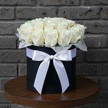 Цветочная композиция из Розы в шляпной коробке в Верхозиме